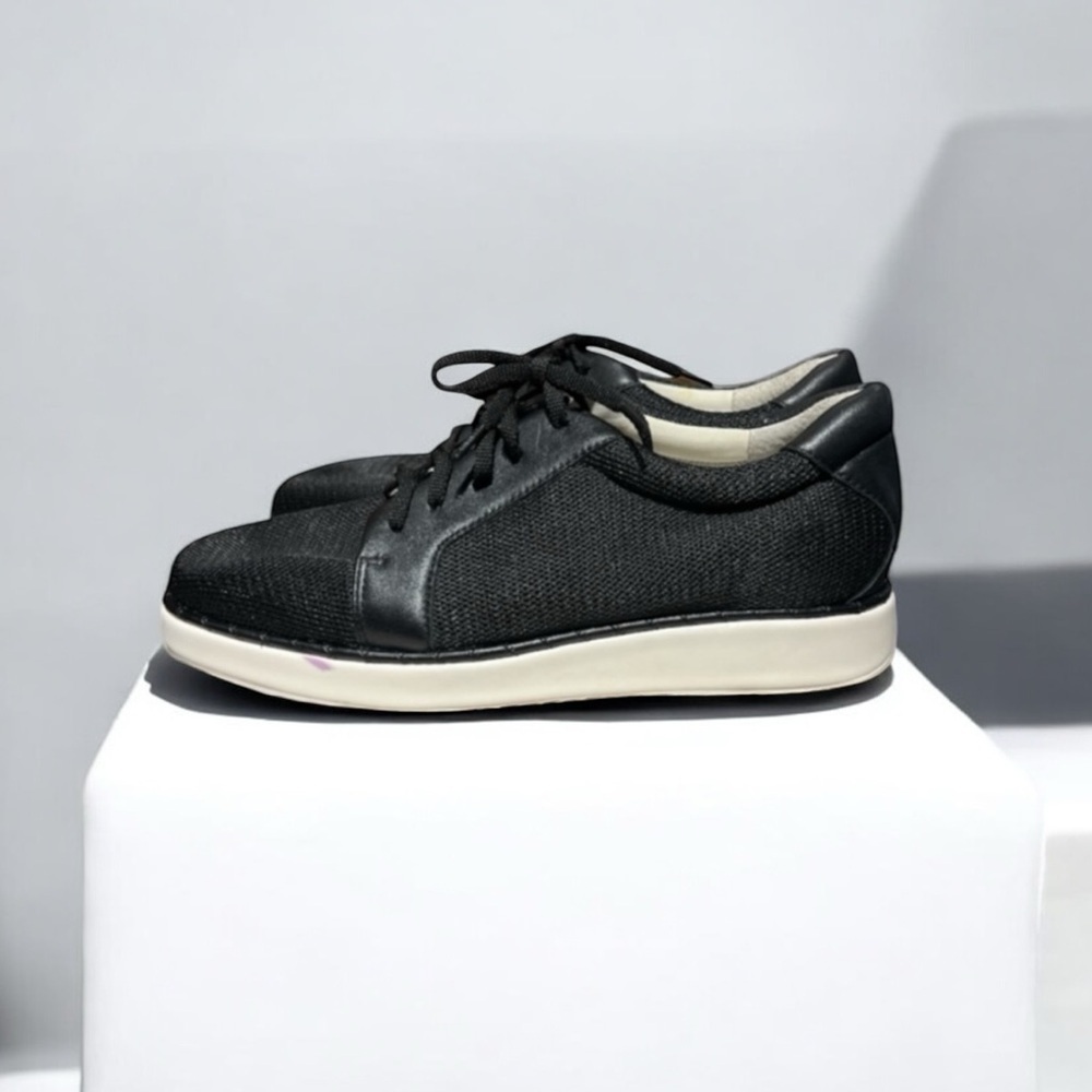 🌻Franco Sarto Black "Quinn" Lace-Up Sneakers Women's Size 10